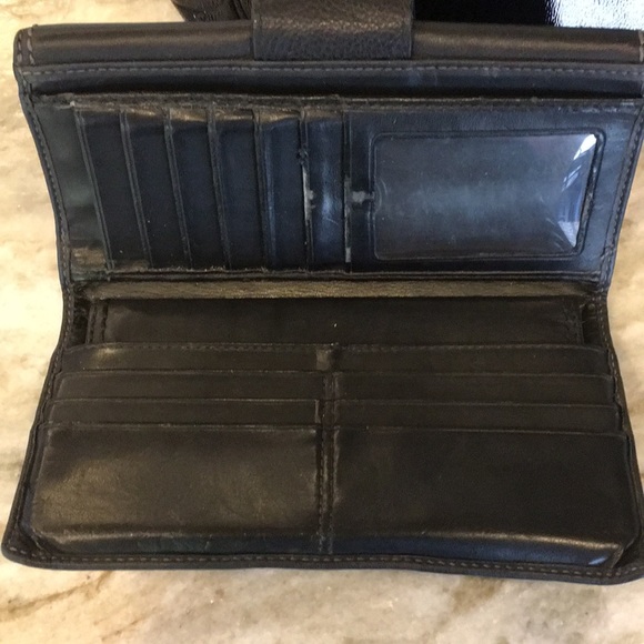 Black Coach leather Wallet - Picture 5 of 8